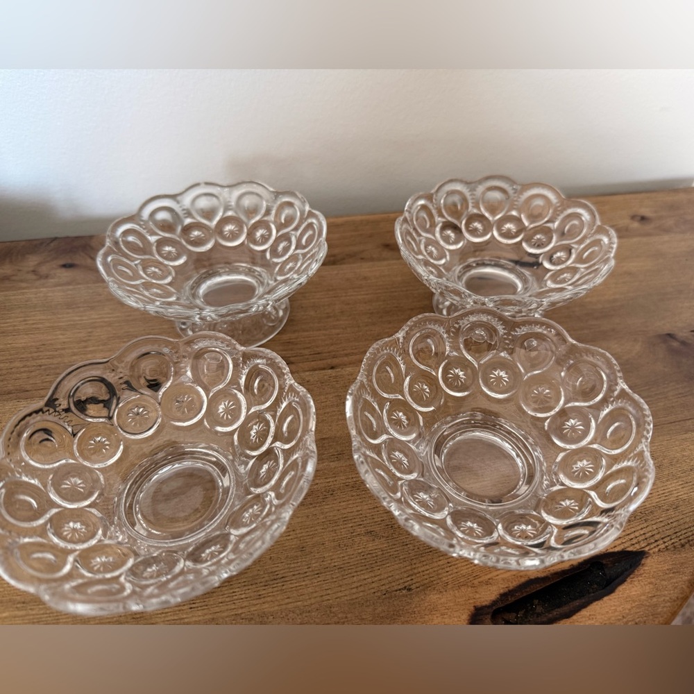 Set of 4 L.E. Smith Moon & Stars Clear Glass Pedestal Bowls 4.5”